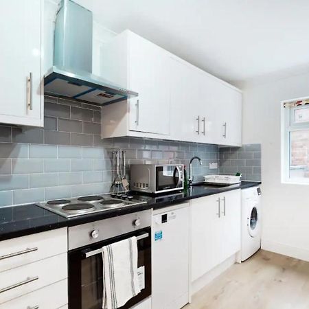 Modern Split Level 1 Bedroom Flat In Aldgate London Kültér fotó